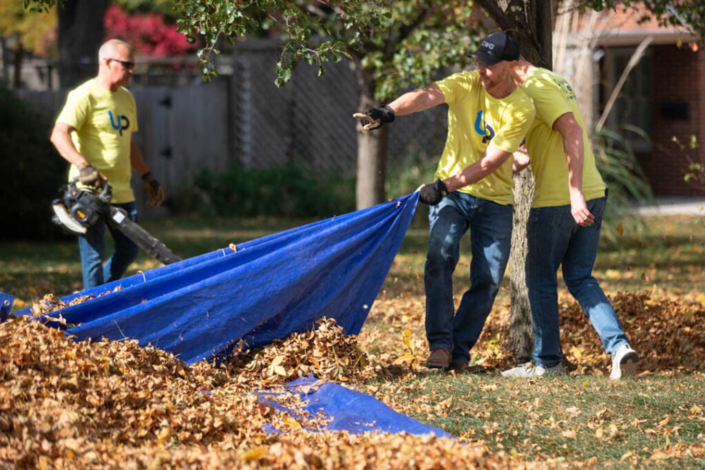 Volunteers at urbandale uplift