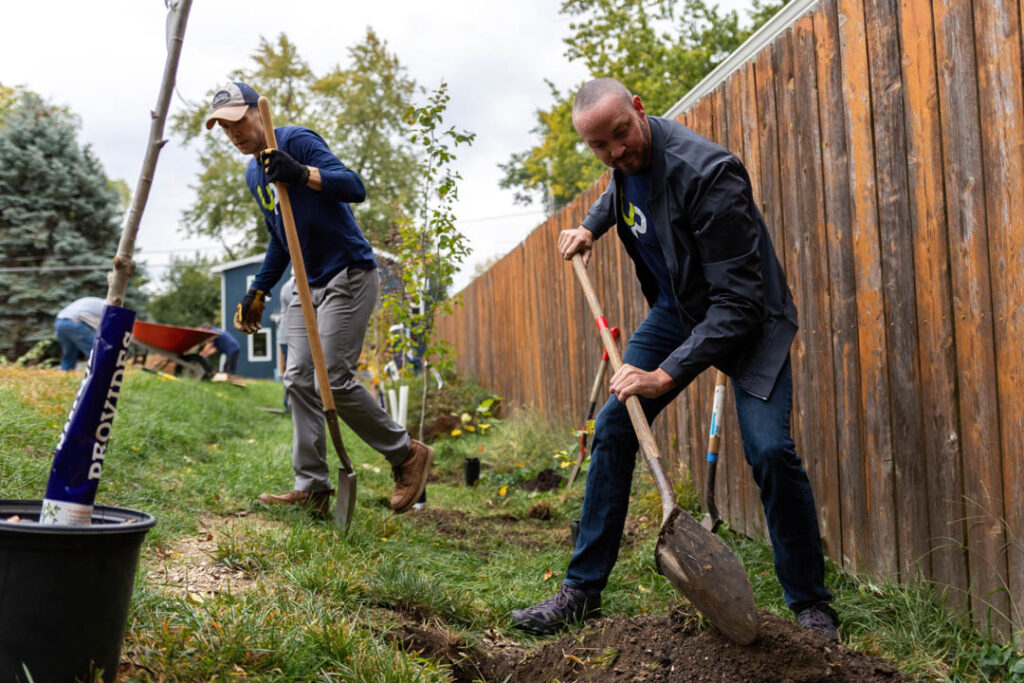 Volunteers at urbandale uplift