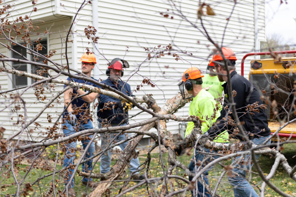Volunteers at urbandale uplift