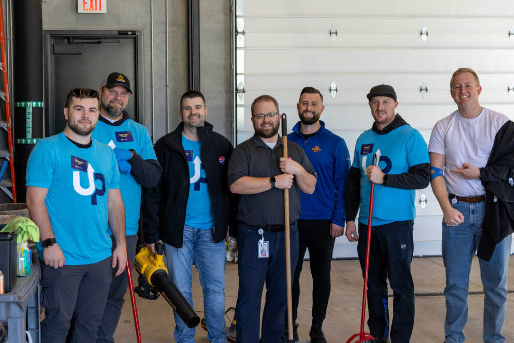 Volunteers at urbandale uplift