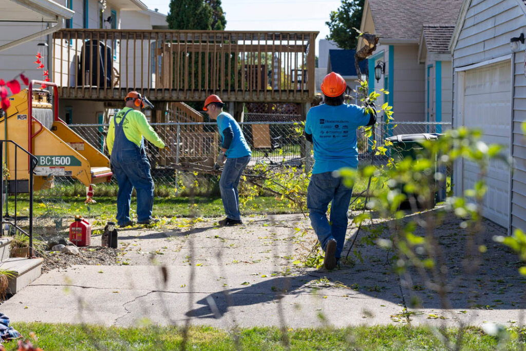 Volunteers at urbandale uplift